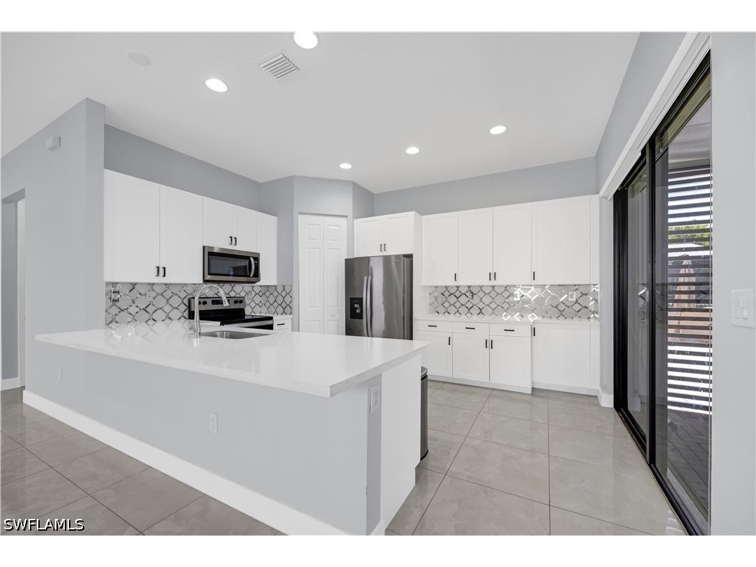 9045 Madrid Circle Naples FL 34104 226011924 image16