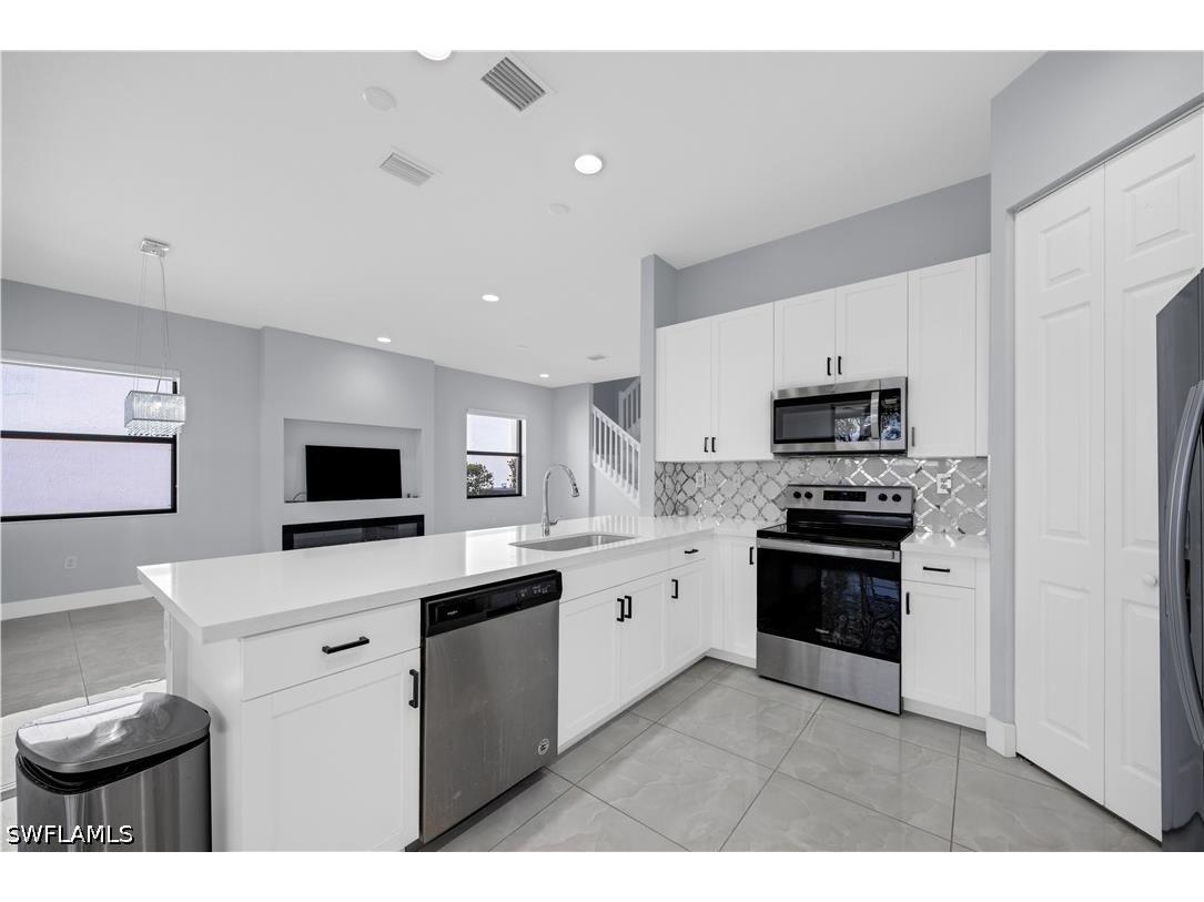 9045 Madrid Circle Naples FL 34104 226011924 image18
