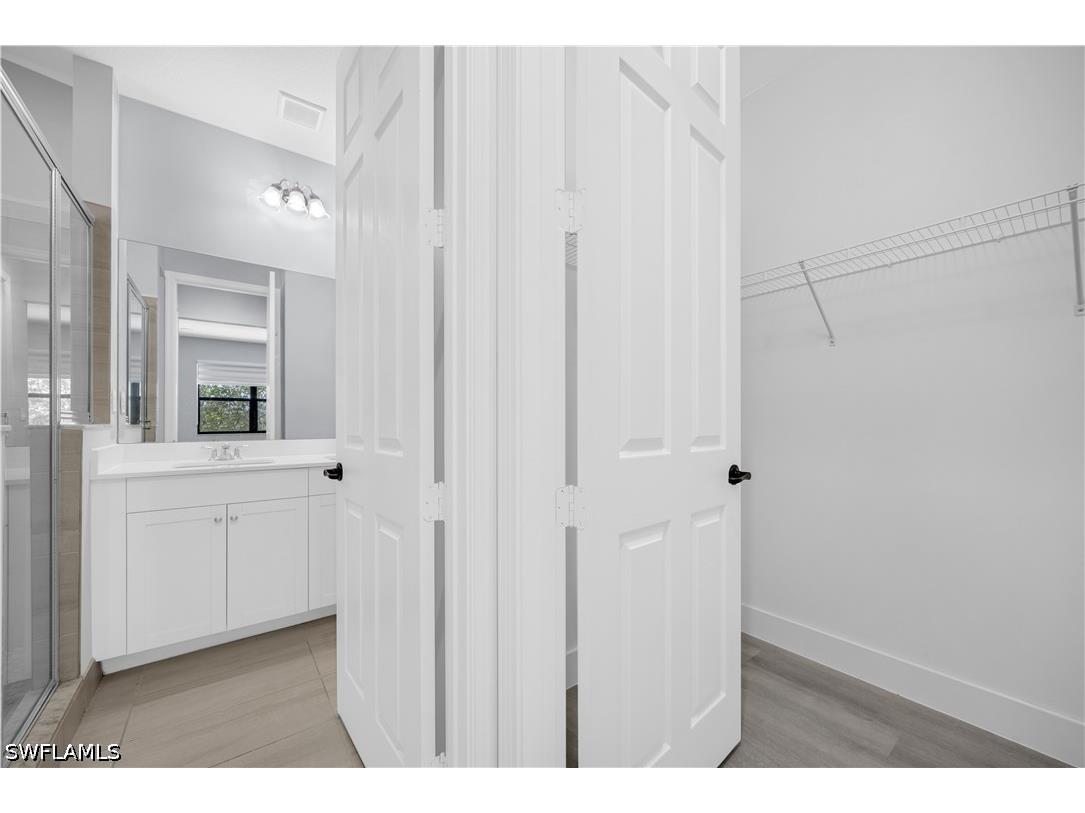 9045 Madrid Circle Naples FL 34104 226011924 image29