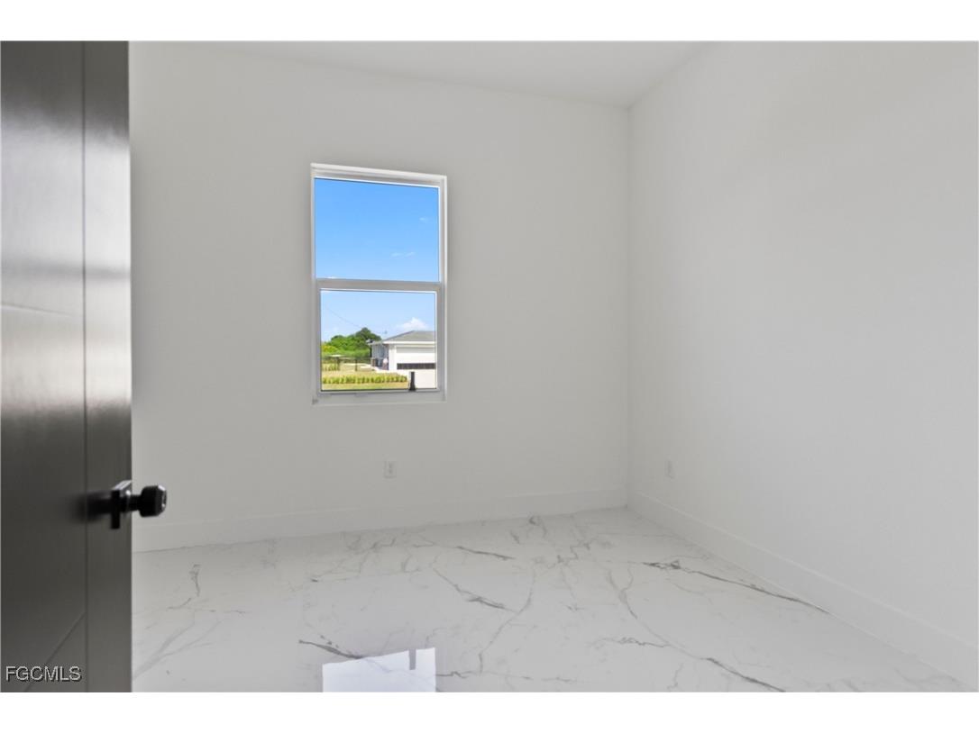 9047 Maywood Circle Labelle FL 33935 2025004374 image11