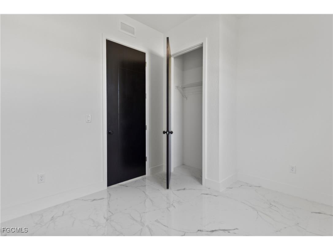 9047 Maywood Circle Labelle FL 33935 2025004374 image12