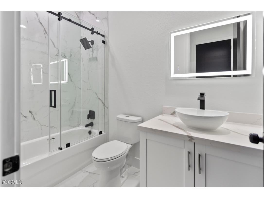 9047 Maywood Circle Labelle FL 33935 2025004374 image14