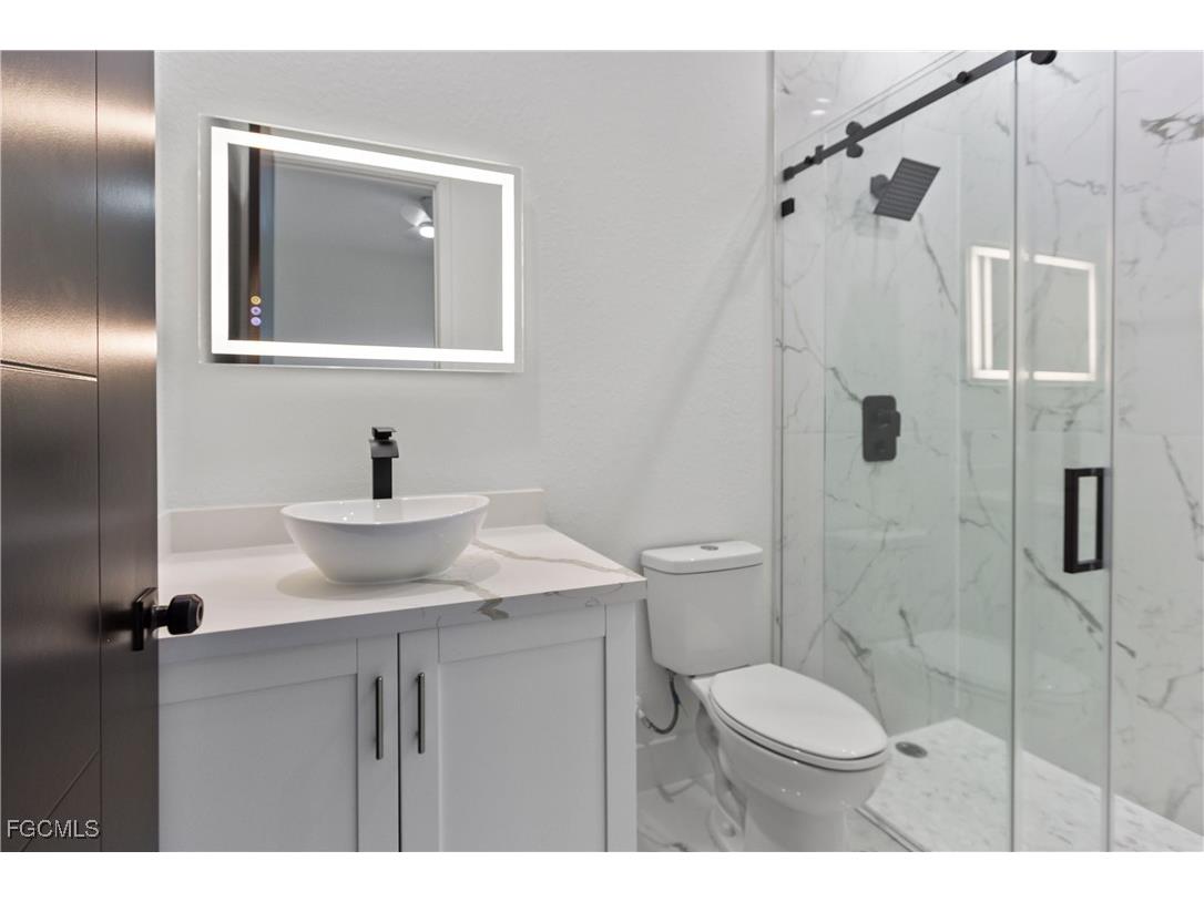 9047 Maywood Circle Labelle FL 33935 2025004374 image25