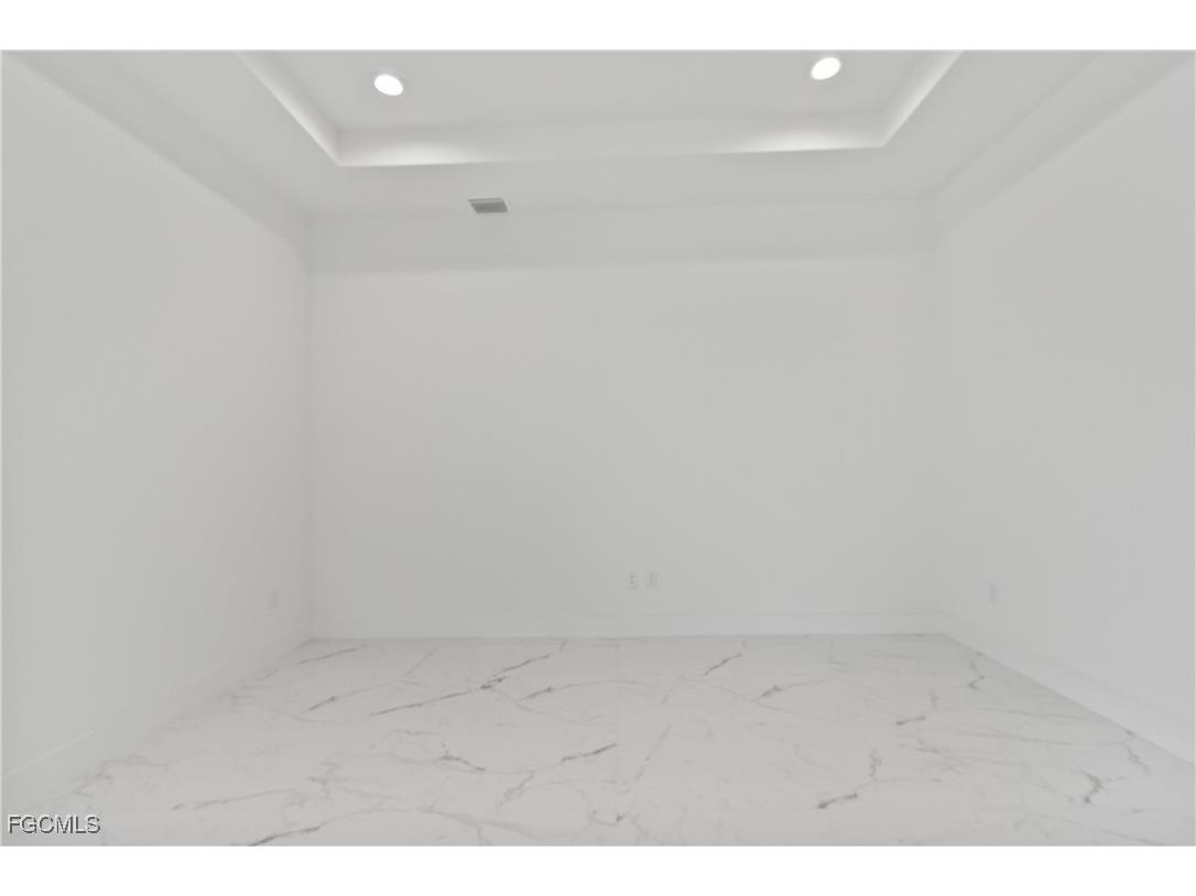 9047 Maywood Circle Labelle FL 33935 2025004374 image29