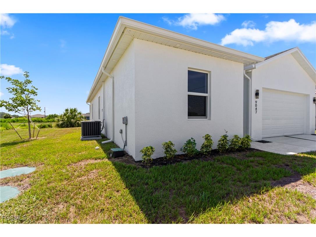 9047 Maywood Circle Labelle FL 33935 2025004374 image47