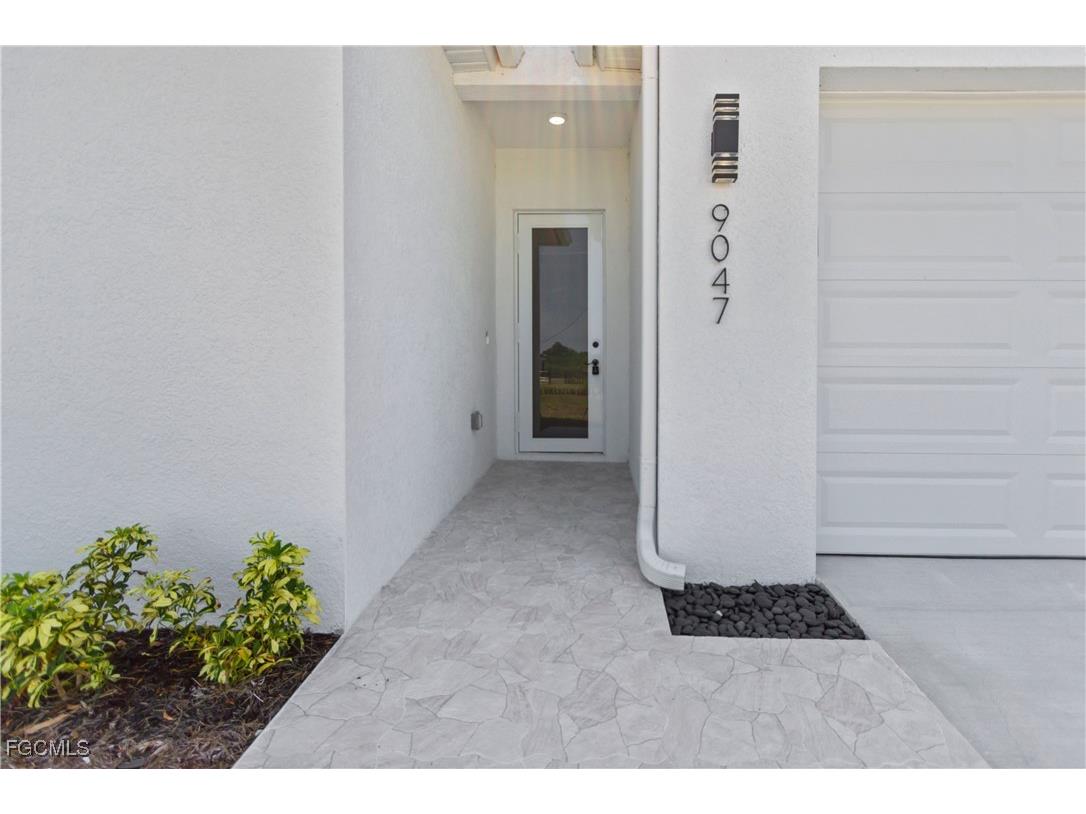 9047 Maywood Circle Labelle FL 33935 2025004374 image6