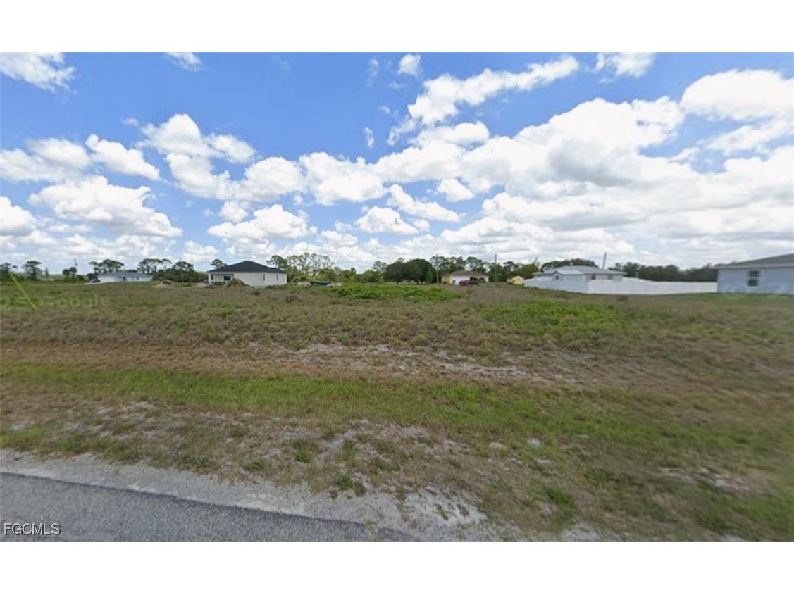 9048 Green Circle Labelle FL 33935 2025007265 image4