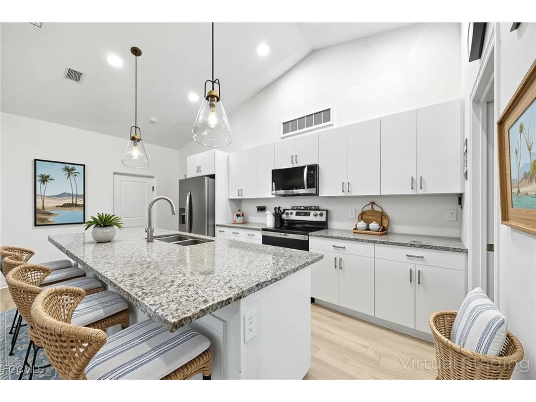 9048 Lamkin Circle Labelle FL 33935 2025006389 image1