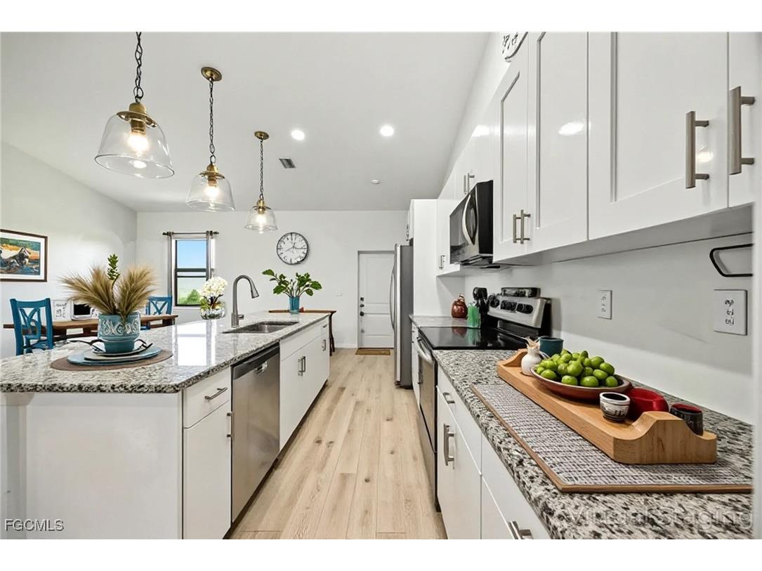 9048 Lamkin Circle Labelle FL 33935 2025006389 image2