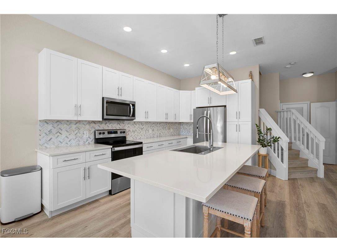 9049 Spring Mountain Way Fort Myers FL 33908 2026006399 image10