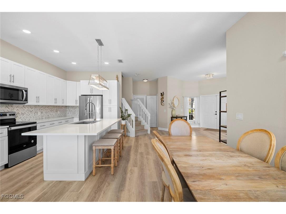 9049 Spring Mountain Way Fort Myers FL 33908 2026006399 image15