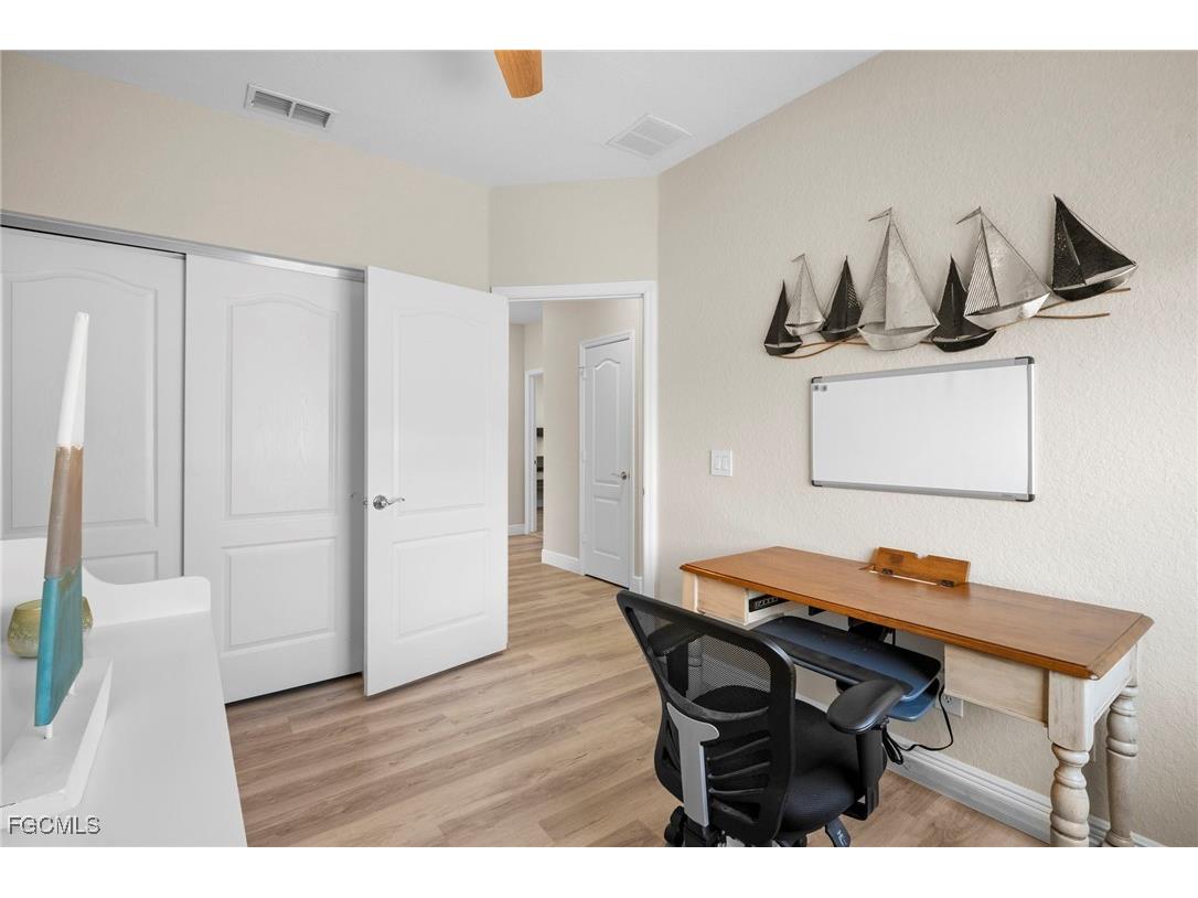 9049 Spring Mountain Way Fort Myers FL 33908 2026006399 image20