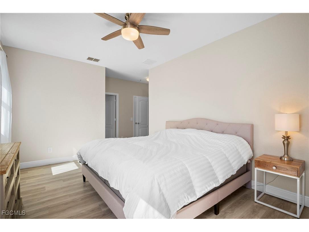 9049 Spring Mountain Way Fort Myers FL 33908 2026006399 image25