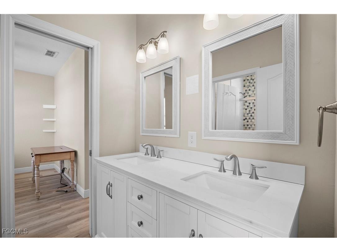 9049 Spring Mountain Way Fort Myers FL 33908 2026006399 image32