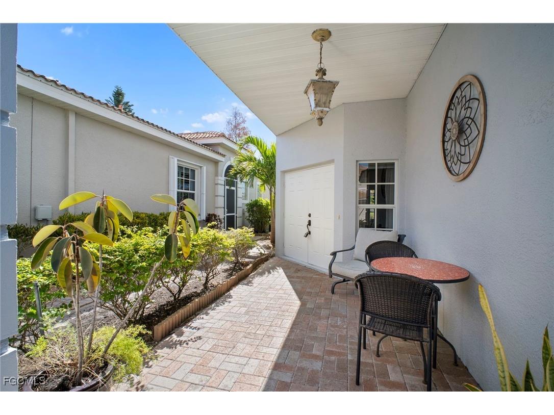 9049 Spring Mountain Way Fort Myers FL 33908 2026006399 image4