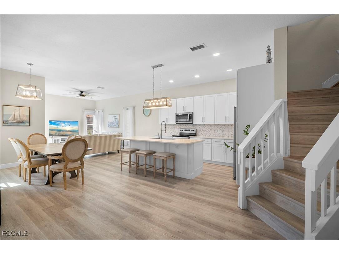 9049 Spring Mountain Way Fort Myers FL 33908 2026006399 image6