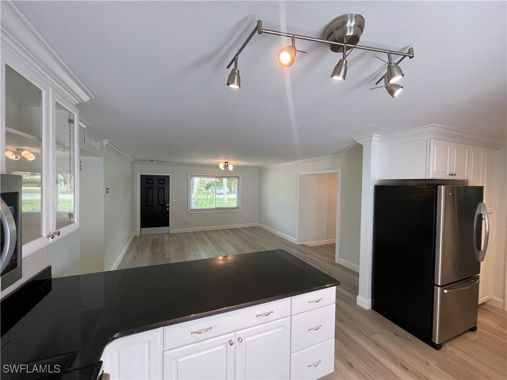 905 13th Street N Naples FL 34102 225074964 image3