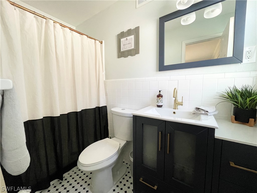 905 13th Street N Naples FL 34102 226010423 image18