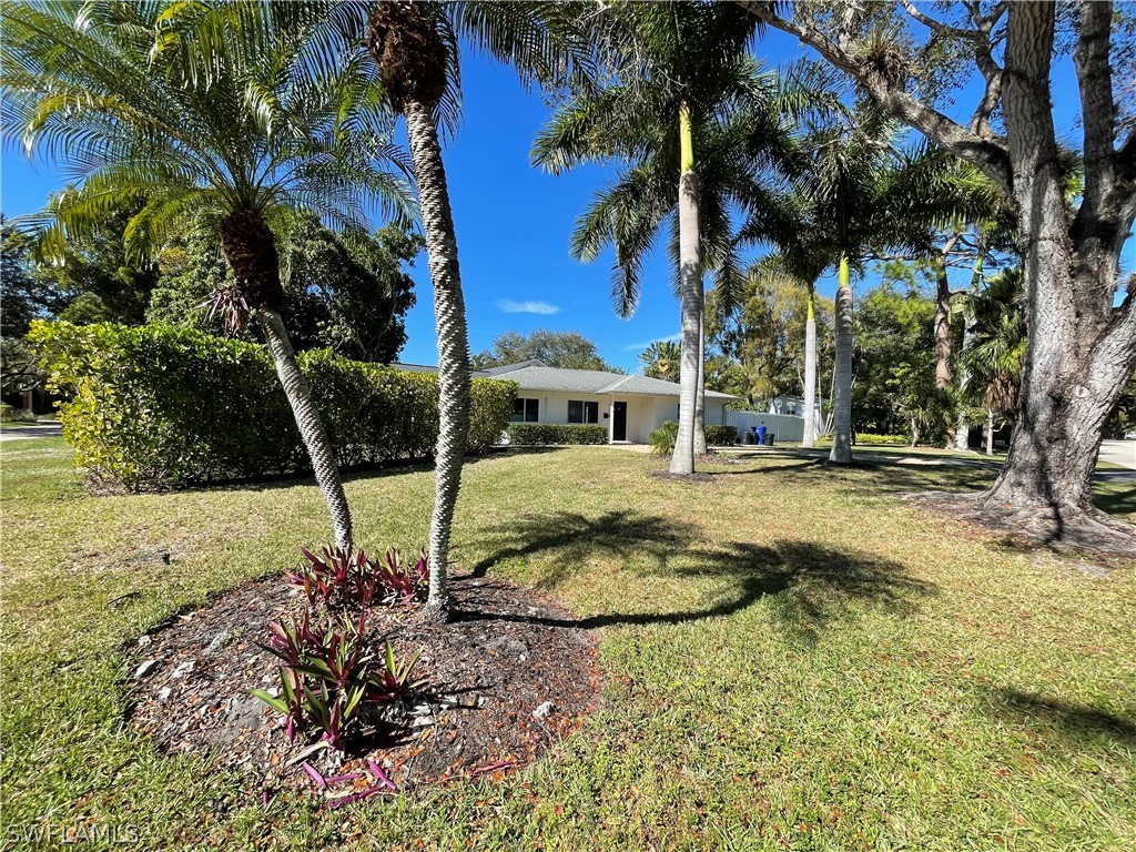 905 13th Street N Naples FL 34102 226010423 image23