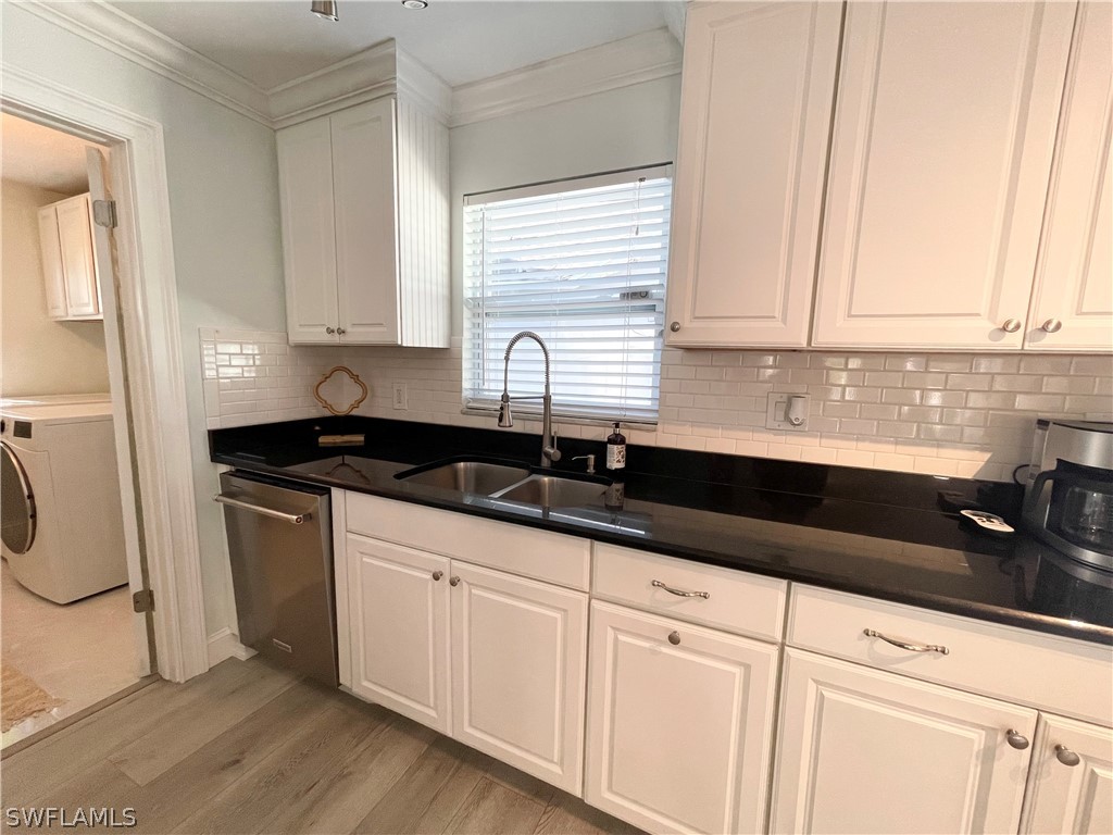 905 13th Street N Naples FL 34102 226010423 image8