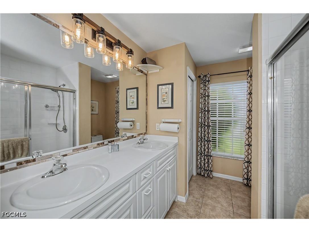 905 NE 17th Street Cape Coral FL 33909 2026026358 image11
