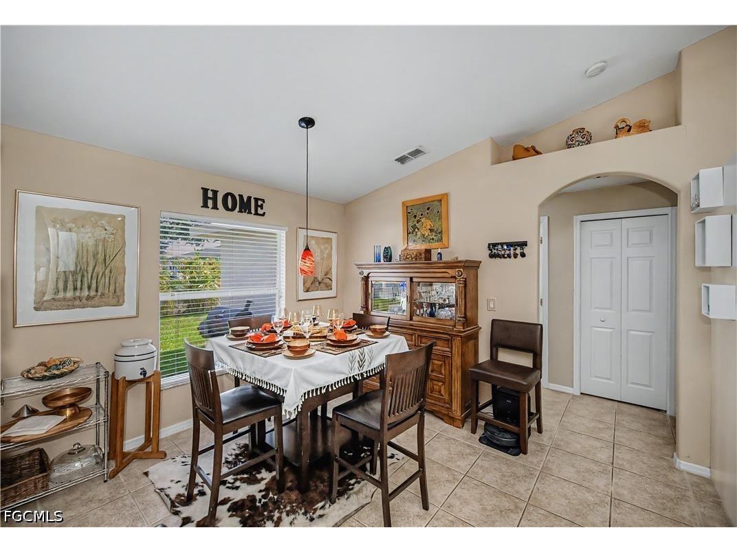 905 NE 17th Street Cape Coral FL 33909 2026026358 image6