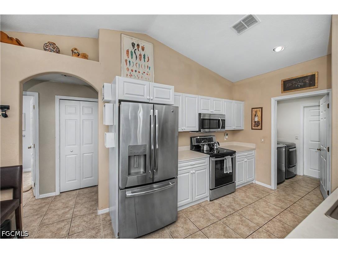 905 NE 17th Street Cape Coral FL 33909 2026026358 image8