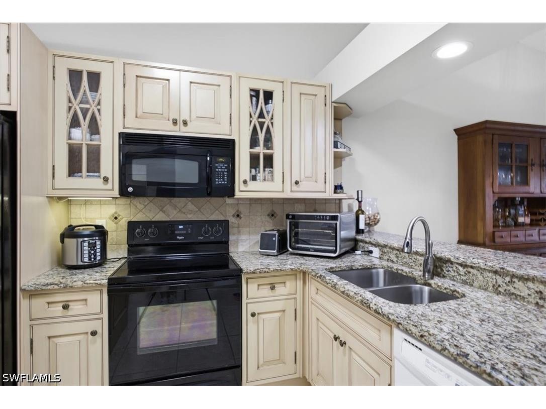 905 New Waterford Drive #204 Naples FL 34104 226024863 image4