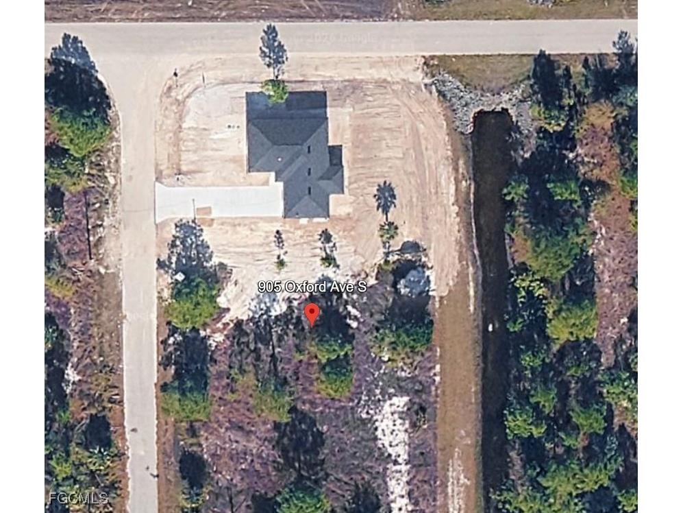 905 Oxford Avenue S Lehigh Acres FL 33974 2026004289 image1