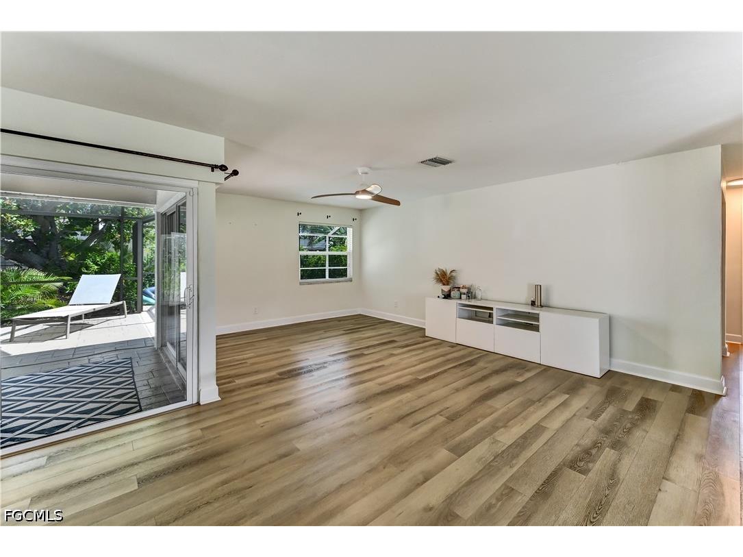905 SW 52nd Street Cape Coral FL 33914 2026026160 image10