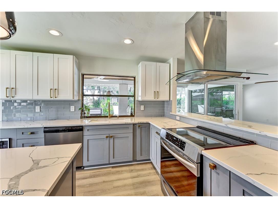 905 SW 52nd Street Cape Coral FL 33914 2026026160 image5