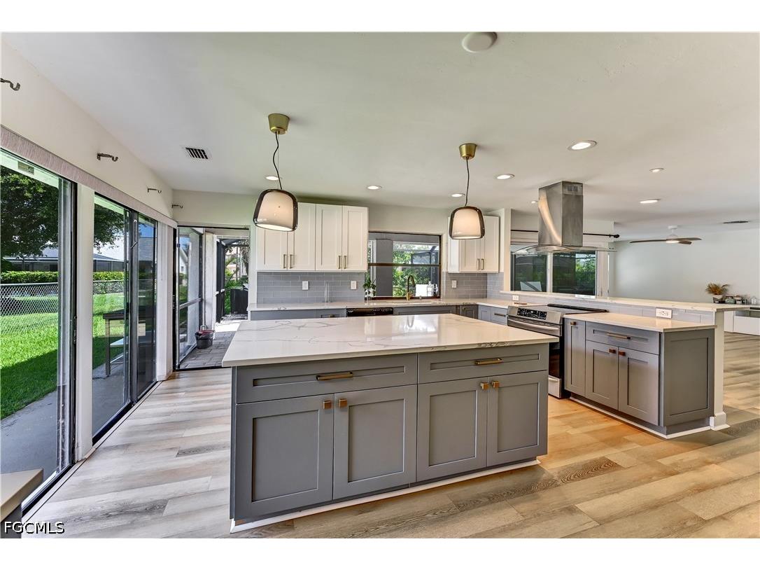 905 SW 52nd Street Cape Coral FL 33914 2026026160 image6