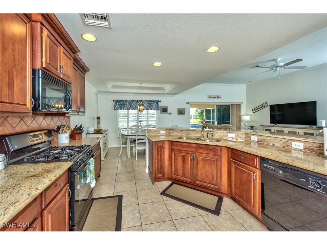 9051 Astonia Way Estero FL 33967 225069462 image9