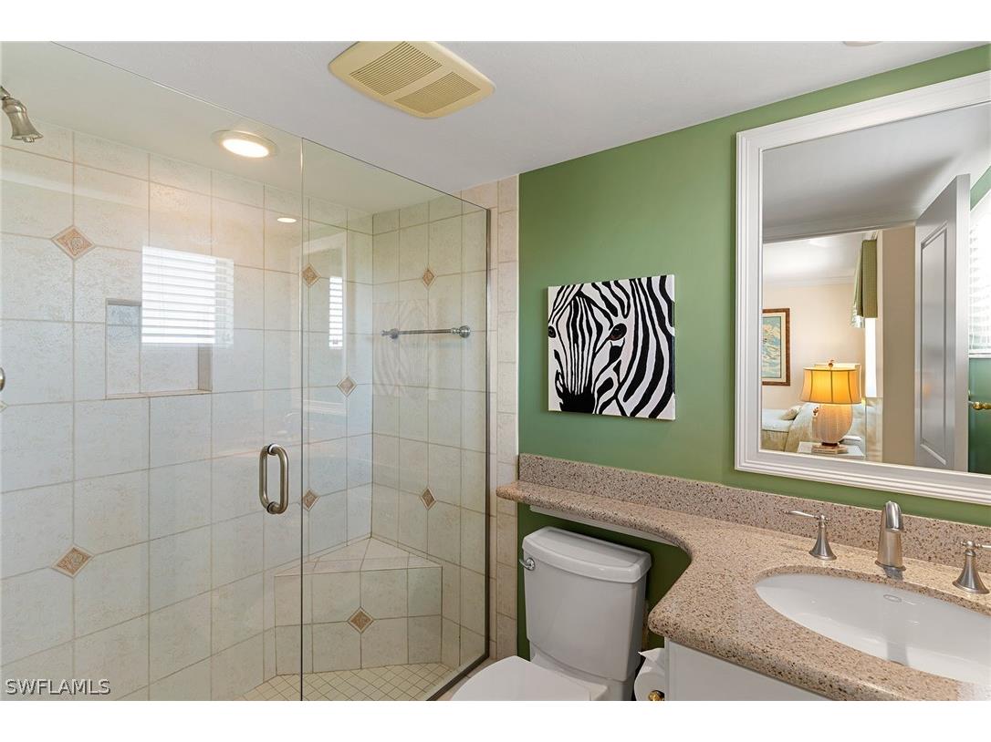 9051 Gulf Shore Drive #701 Naples FL 34108 226006997 image22