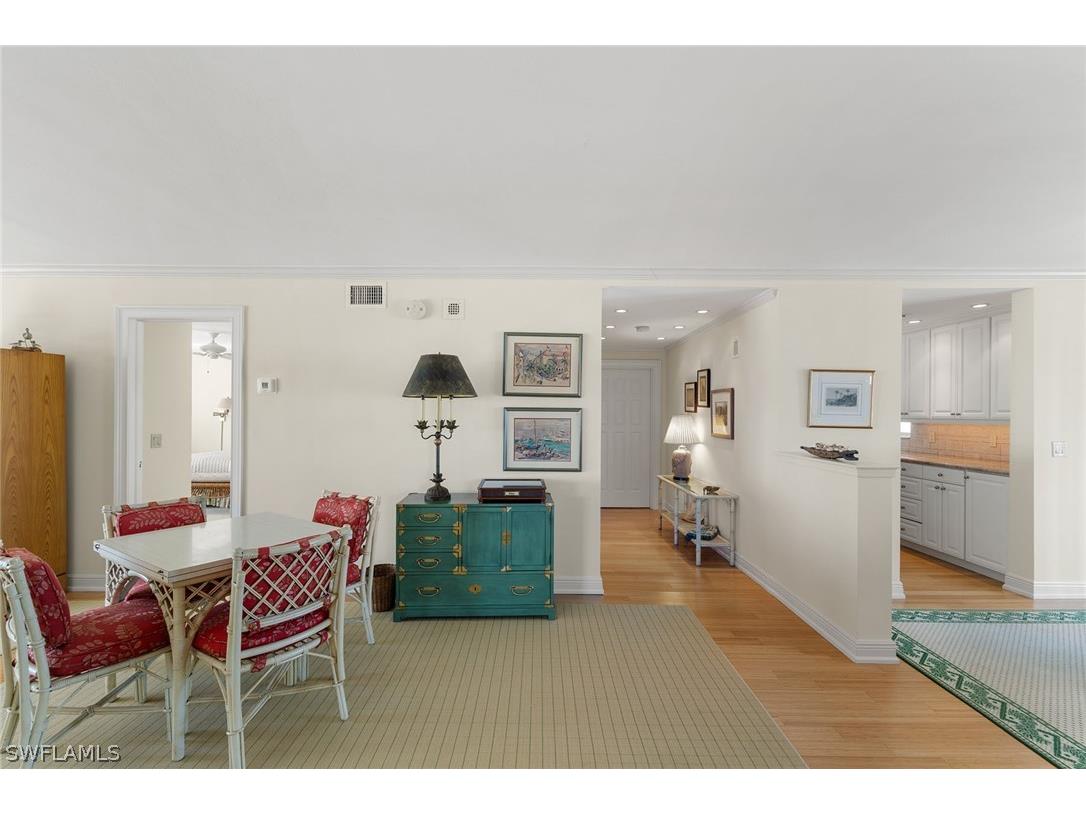 9051 Gulf Shore Drive #701 Naples FL 34108 226006997 image9
