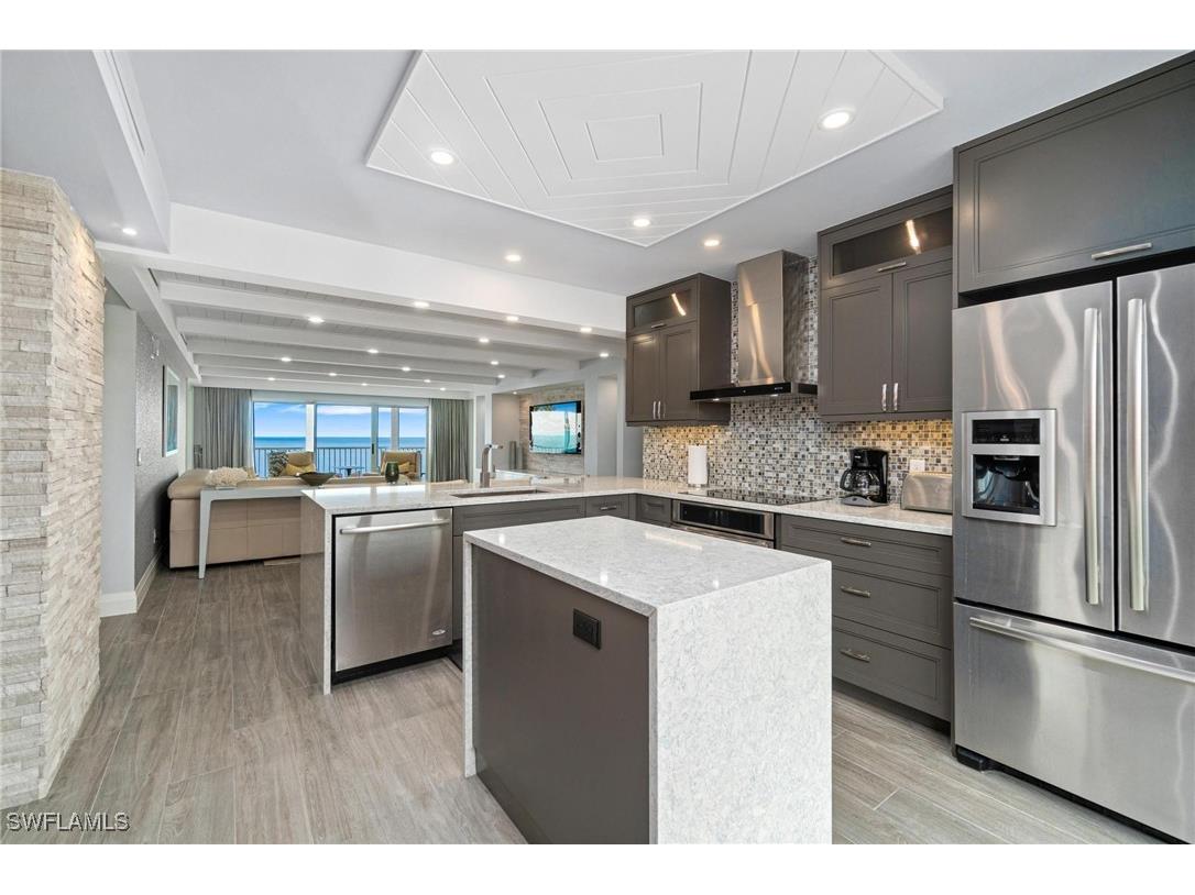 9051 Gulf Shore Drive #PH3 Naples FL 34108 225076271 image3