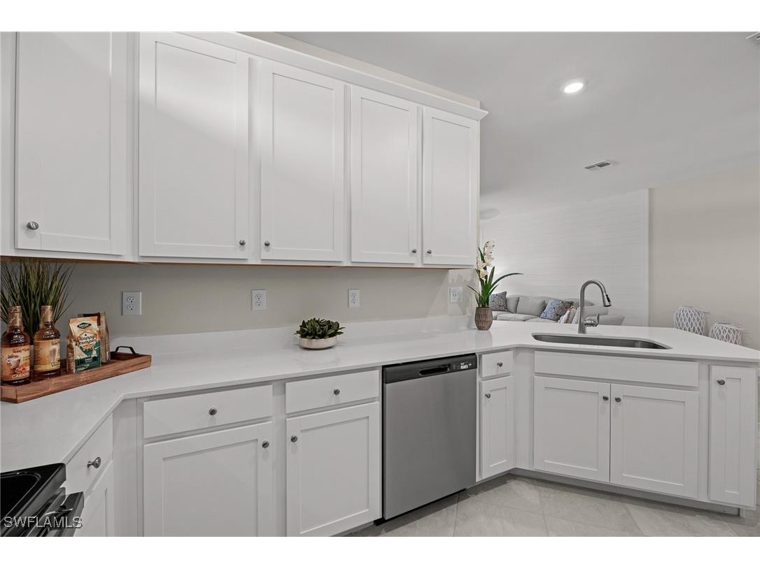 9051 Leatherwood Loop Lehigh Acres FL 33936 225058593 image14