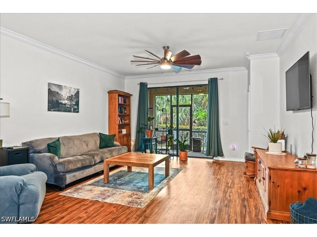 9052 Glenforest Drive Naples FL 34120 226022257 image5