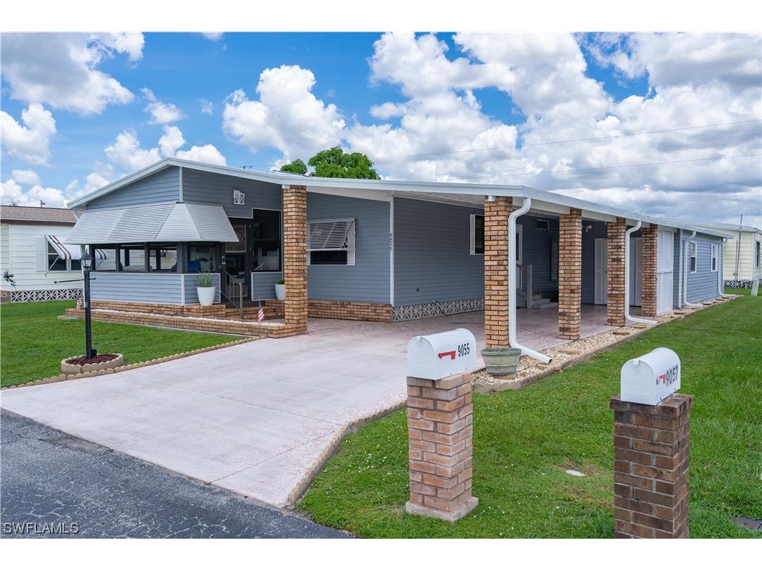9055 Flamingo Circle North Fort Myers FL 33903 223059524 image1
