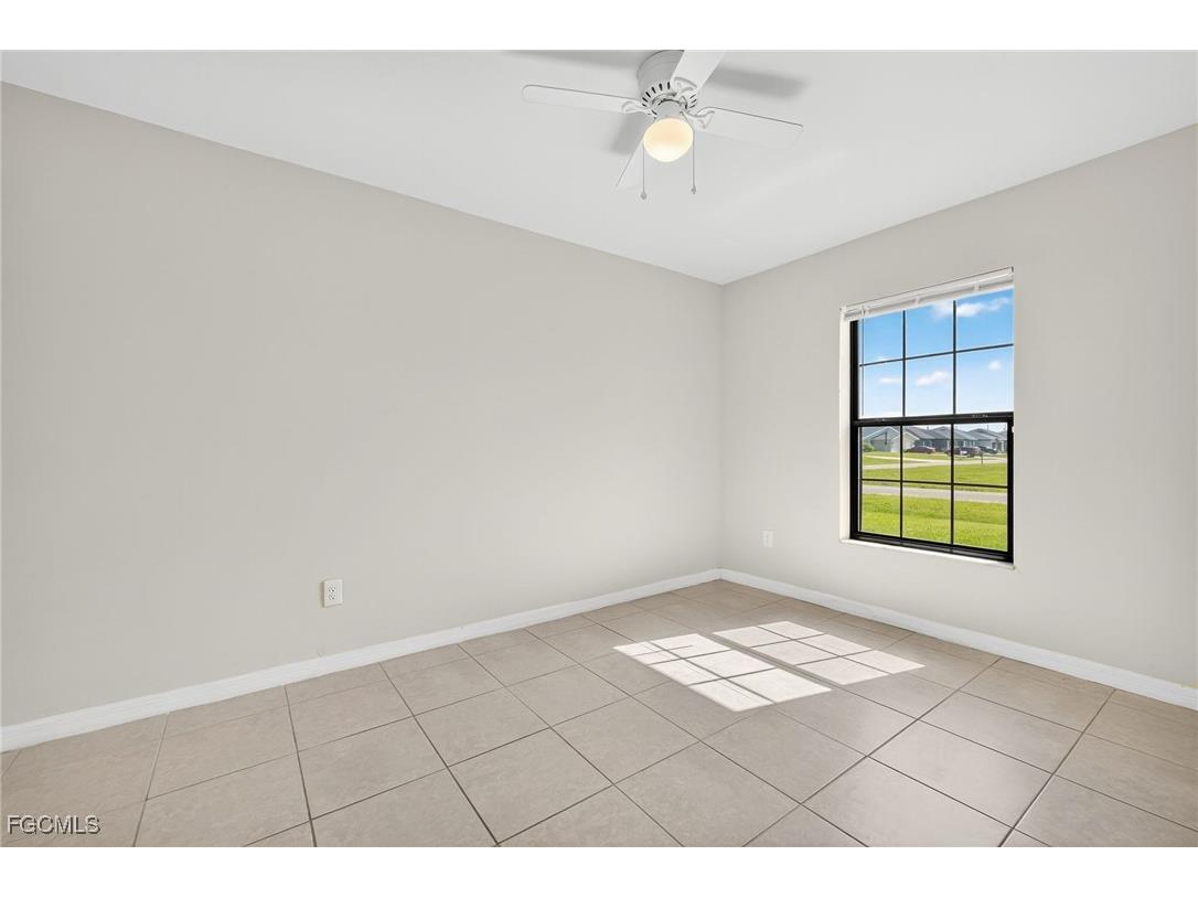 906/908 SE 6th Court Cape Coral FL 33990 2025008650 image13