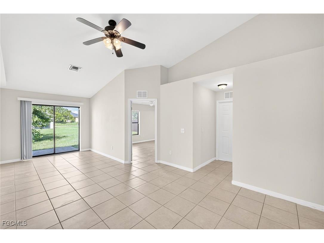 906/908 SE 6th Court Cape Coral FL 33990 2025008650 image3