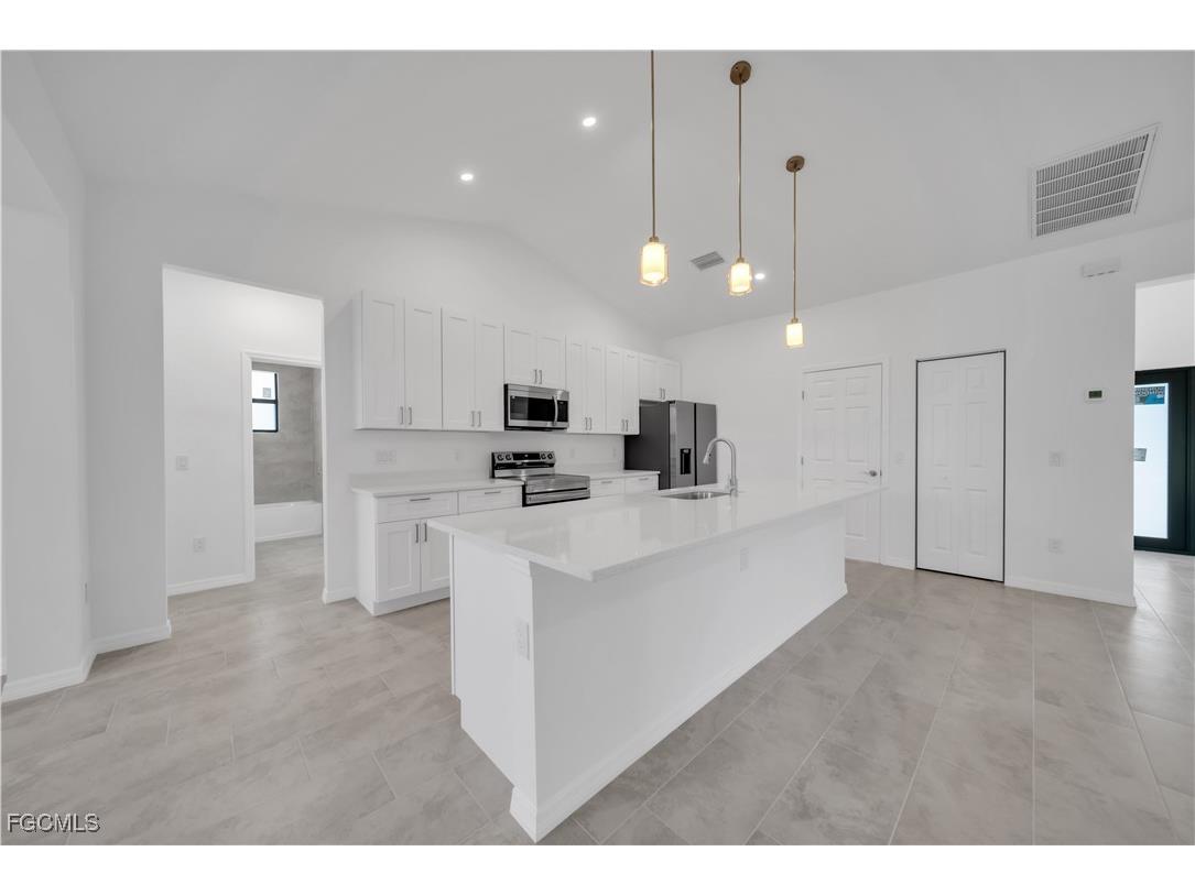 906 Bayard Terrace Port Charlotte FL 33948 2025015147 image13