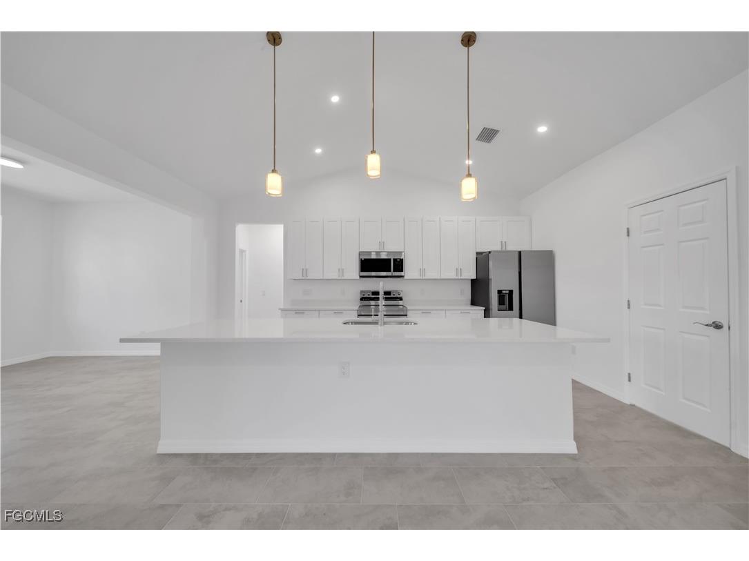 906 Bayard Terrace Port Charlotte FL 33948 2025015147 image14