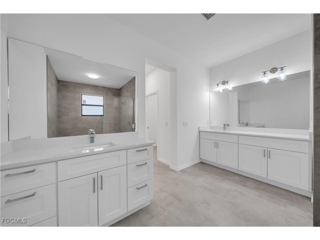 906 Bayard Terrace Port Charlotte FL 33948 2025015147 image32