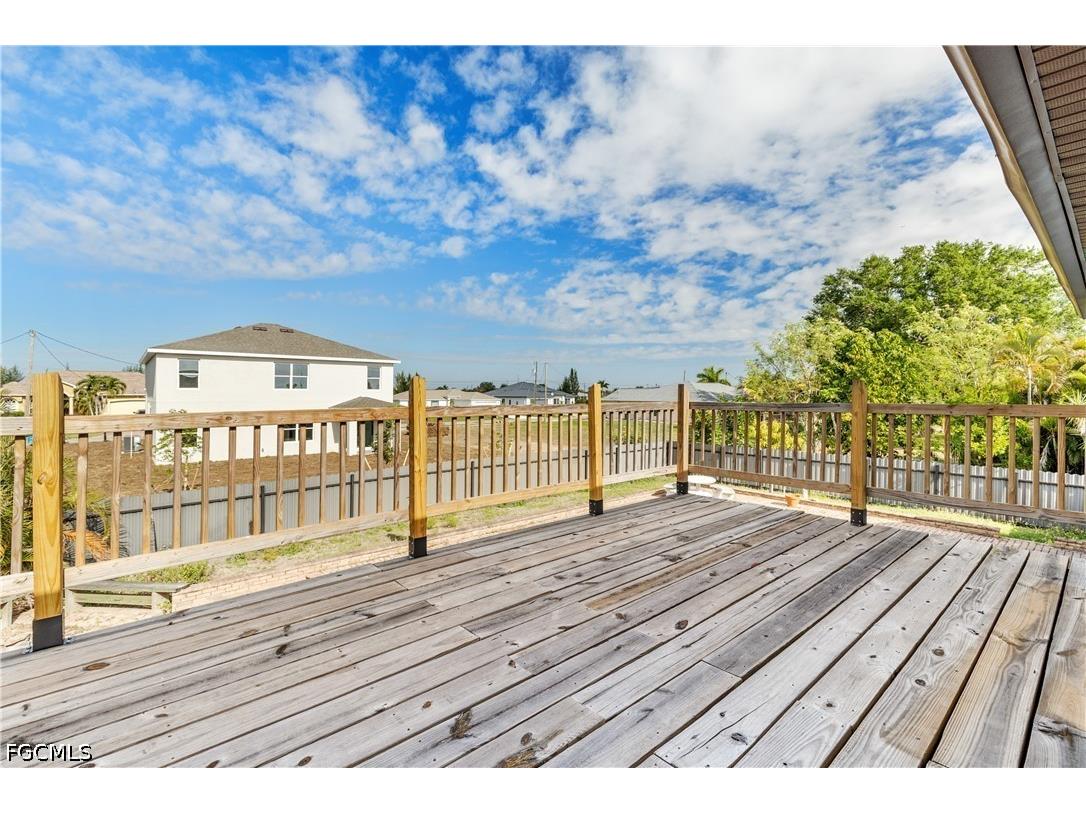906 NE 2nd Avenue Cape Coral FL 33909 2026016899 image28