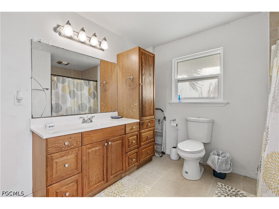 906 NE 2nd Avenue Cape Coral FL 33909 2026016899 image30