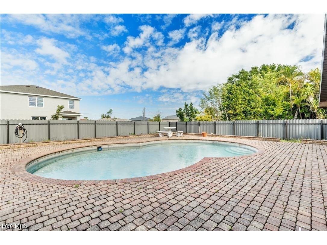 906 NE 2nd Avenue Cape Coral FL 33909 2026016899 image40
