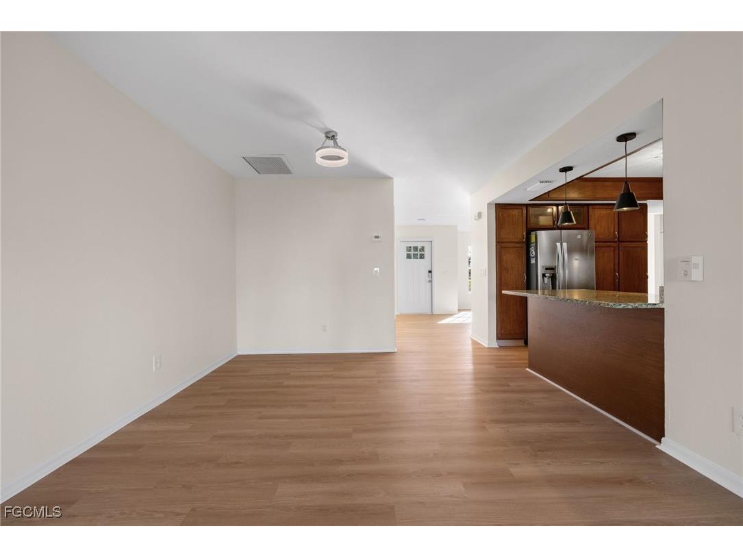 906 SW 7th Court Cape Coral FL 33991 2025012627 image19