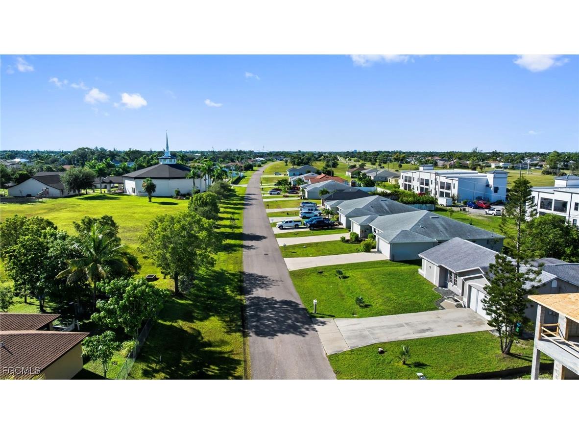 906 SW 7th Court Cape Coral FL 33991 2025012627 image41