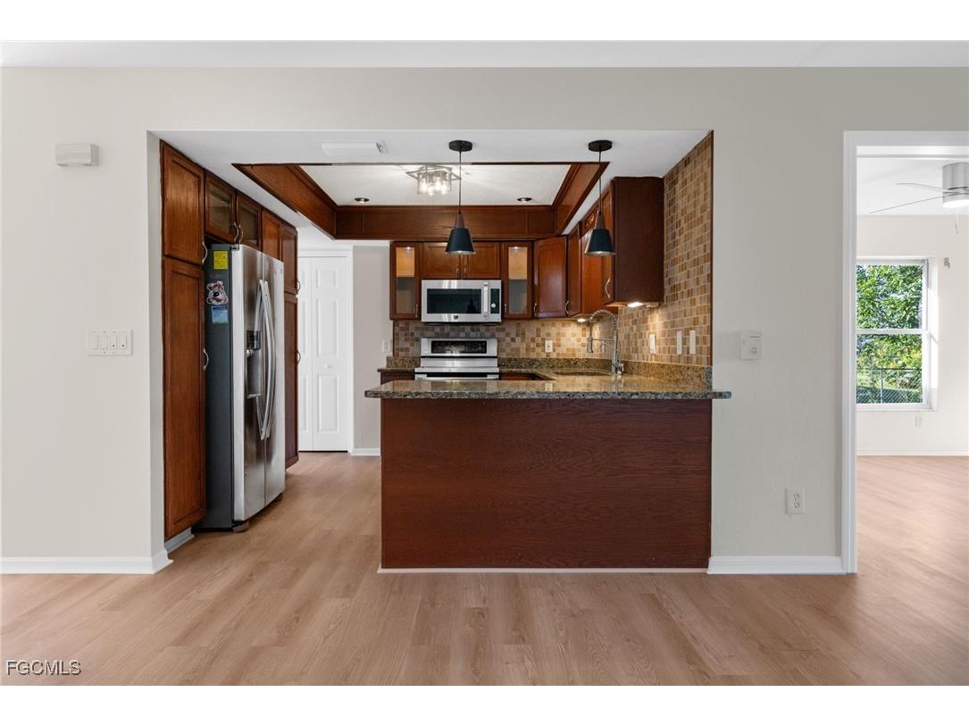 906 SW 7th Court Cape Coral FL 33991 2025012627 image9